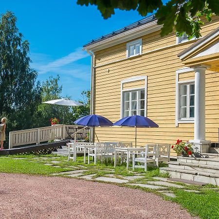 Koivulan Kartano Bed & Breakfast Lohja ภายนอก รูปภาพ